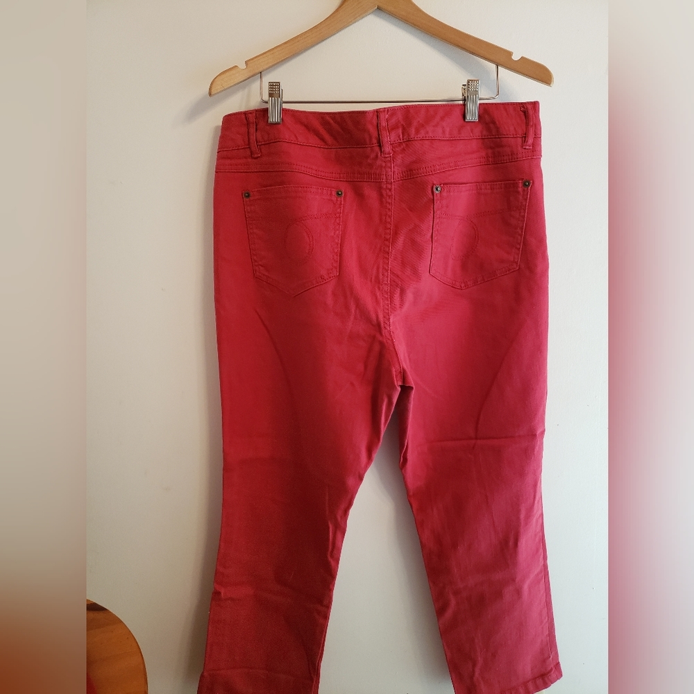 Caribbean Joe Red Ankle Jeans - Picture 4 of 5